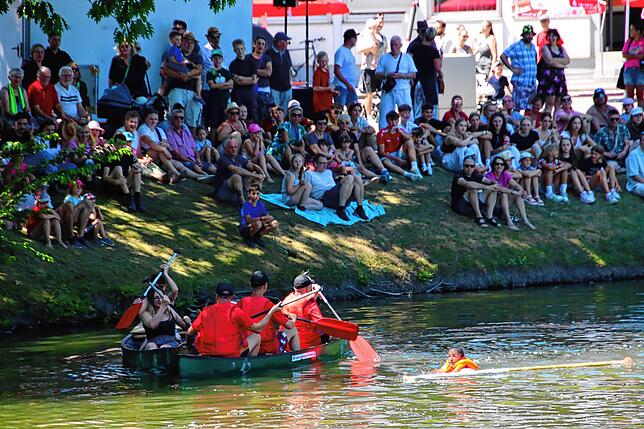 Ein Bad im – sauberen? – Stadtsee.