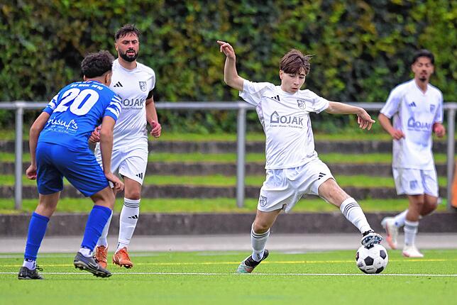 Bild 38: SV Weil II fegt den SV Blau-Weiß Murg mit 11:0 vom Platz – und wir haben Fotos!