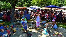 Auch für die Kleinen war beim Fest gesorgt: Die Kinder der Festgäste konnten sich im Sand und mit Basteln beschäftigen.