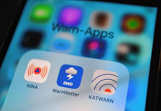 Warn-Apps können helfen, um Gefahrensituationen frühzeitig zu erkennen.