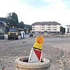 Auf dem ehemaligen Parkplatz am Sulzerring in Tiengen stehen wieder Baumaschinen. Aktuell werden laut Investor Claus Schleith Bohrungen ...