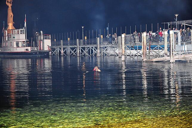 Bild 34: Dem Wasser entstiegen &ndash; Seegeister starten in die Fasnacht. Alle Foto gibt es hier