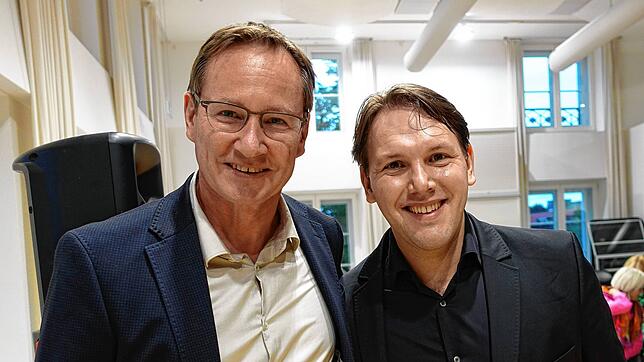Sie waren schon zum Start im September 2024 ein gutes Team und bleiben nun gemeinsam in Konstanz: Hans-Georg Hofmann wird dauerhaft ...