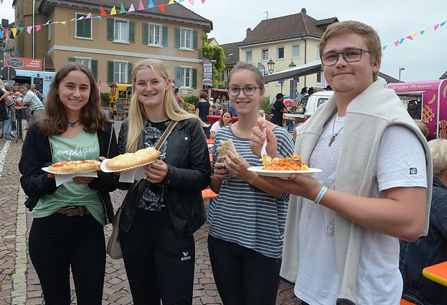 Bild 2: Bilder vom Markdorfer &bdquo;Street-Food-Markt&ldquo; auf dem Marktplatz