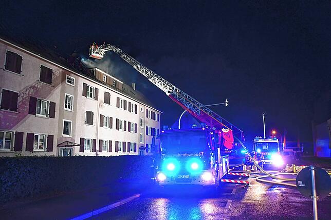 Bild 24: Stockach: Brand in Mehrfamilienhaus in der Radolfzeller Straße - Bilder!
