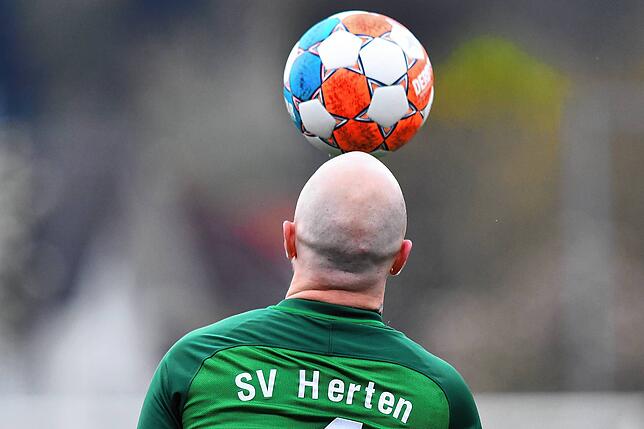 Blitz-Hattrick: Julian Jäger traf binnen sechs Minuten drei Mal zum 8:0-Endstand für den SV Herten.