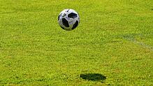 Der springende Punkt ist der Ball &ndash; auch im Abstiegskampf der Bezirksliga am letzten Spieltag
