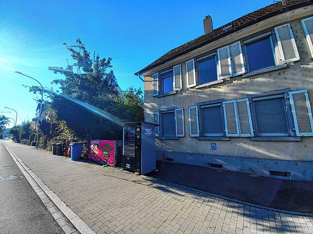 Seitenansicht des Grundstücks zur Fürstenbergstraße hin. Das Bestandsgebäude im vorderen Bildteil, Fürstenbergstraße 8, soll abgerissen ...