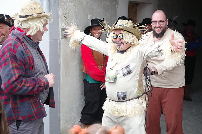 Bild 7: Piraten stürmen das Rathaus in Öhningen: Diese Fasnacht-Bilder müssen Sie sehen!