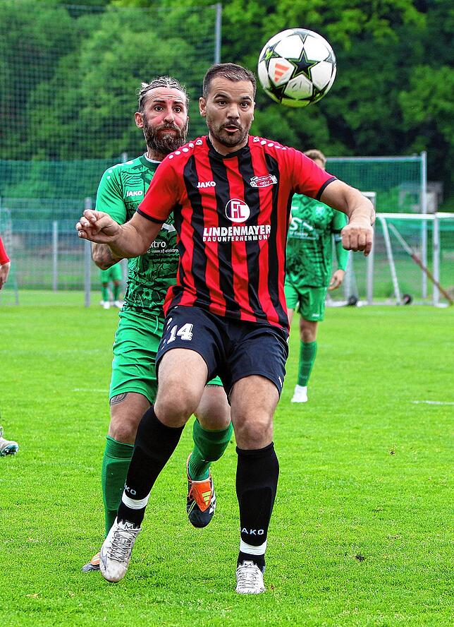 Bild 8: FC Bodman-Ludwigshafen gewinnt beim TSV Aach-Linz mit 4:2. Wir waren mit der Kamera dabei!