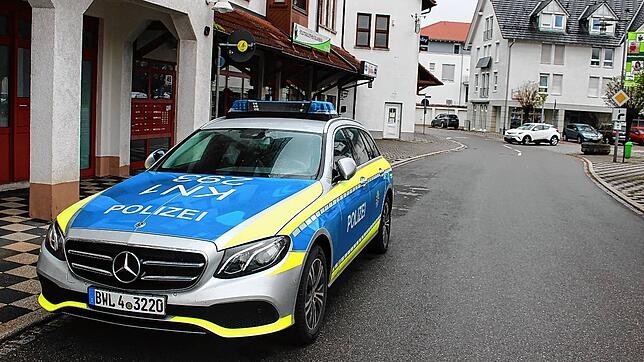 Der Blumberger Polizeiposten in der Tevesstraße befindet sich nur unweit der Handwerkerstraße, wo sich die ehemaligen ...