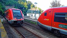 Wegen einer Störung in Laufenburg steht auf der Hochrheinbahn am 24. Juni 2024 nur ein Gleis zur Verfügung, auf dem eine Bahn in ...