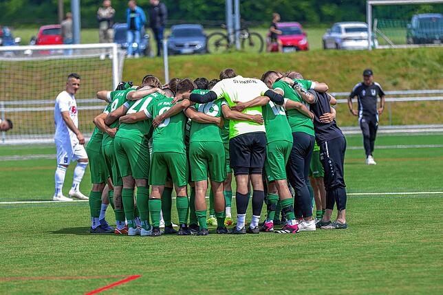 Bild 5: SV Rheintal und FC Erzingen trennen sich 2:2 – wir haben Fotos!