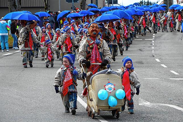 Bild 21: Fasnet 2025: Narrensprung und Programm in Bonndorf