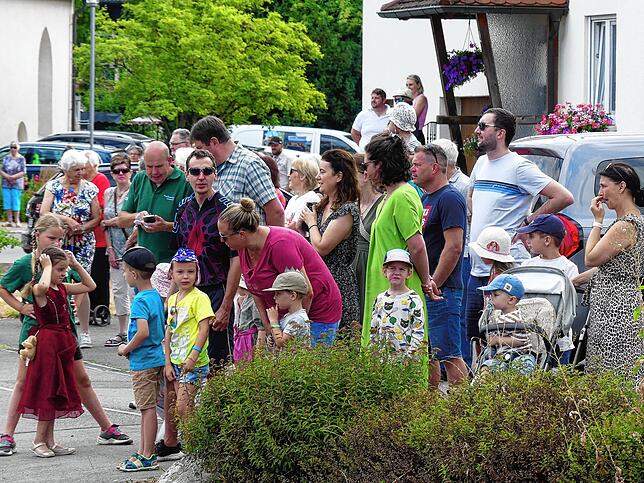 Bild 17: Gute Laune beim Mostfest in Bermatingen-Ahausen