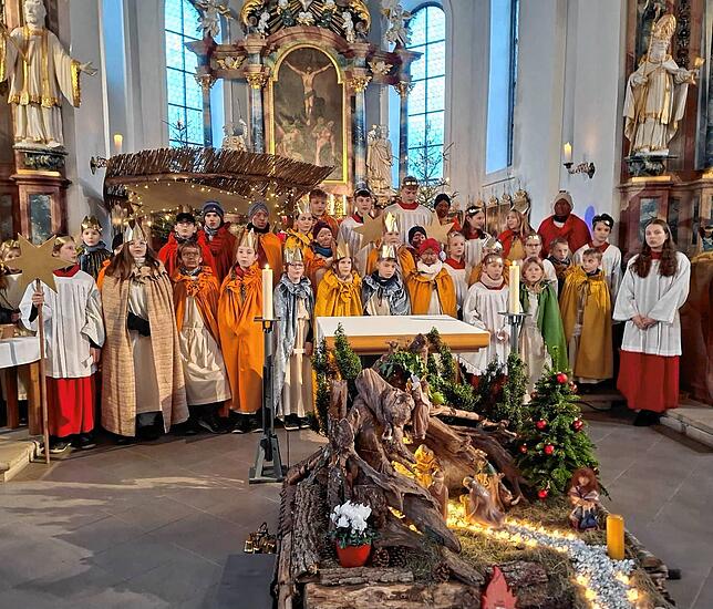32 Sternsinger machten sich in Ober- und Untermettingen auf den Weg.