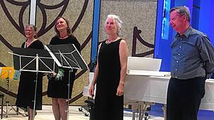 Großen Anklang findet das abendliche Sommerkonzert in der Görwihler Kirche. Foto: Karin Steinebrunner