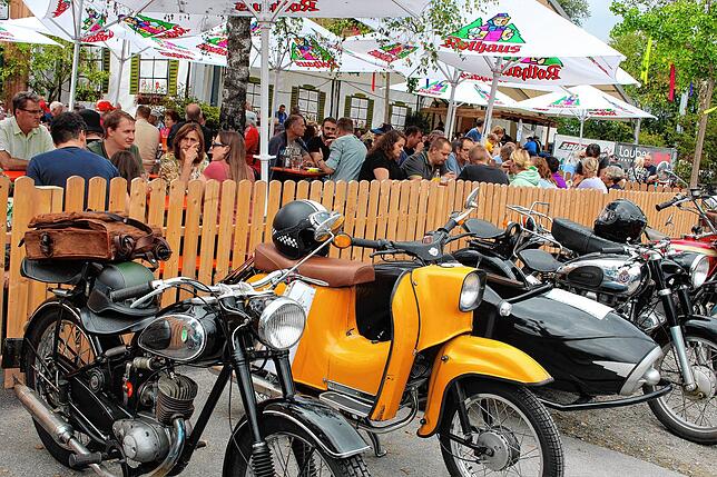 Bild 9: Partyabend und Oldtimertreffen an der Sichelhenke