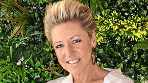 Schlagersängerin Alexandra Hofmann stand auf der Bühne, als es im Publikum zum Drama kam.