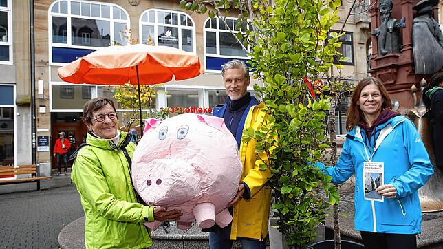 Sie fordern von der Stadtverwaltung, dem Gemeinderat, aber auch von den Bürgern, dass es in der Stadt grüner werden soll (von links): ...