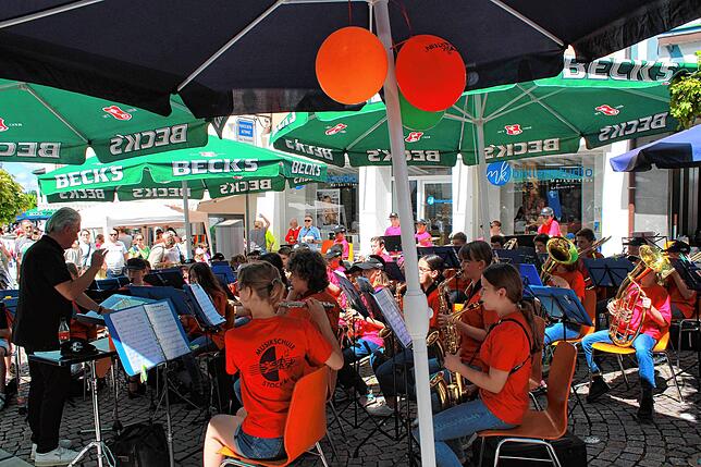 Bild 24: Schweizer Feiertag 2022: Bilder vom Straßenfest Teil 2