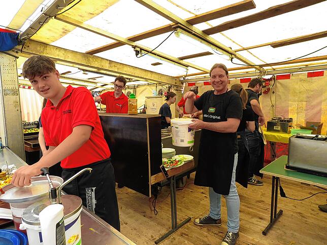 Bild 10: Dorffest in Kirchen-Hausen mit viel Angeboten und Besuch an vier Tagen
