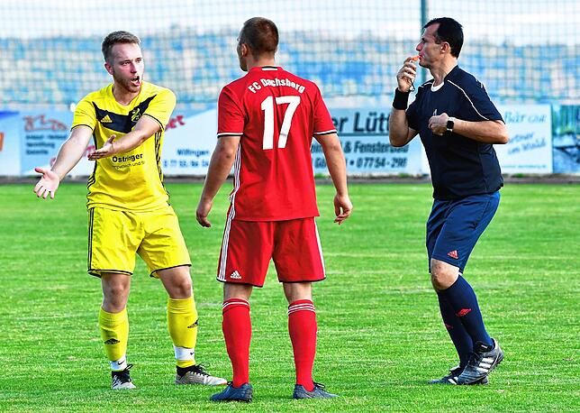 Bild 39: SV Schwörstadt setzt sich im Rothaus-Bezirkspokal mit 2:1 beim FC Dachsberg durch &ndash; und wir haben Bilder!