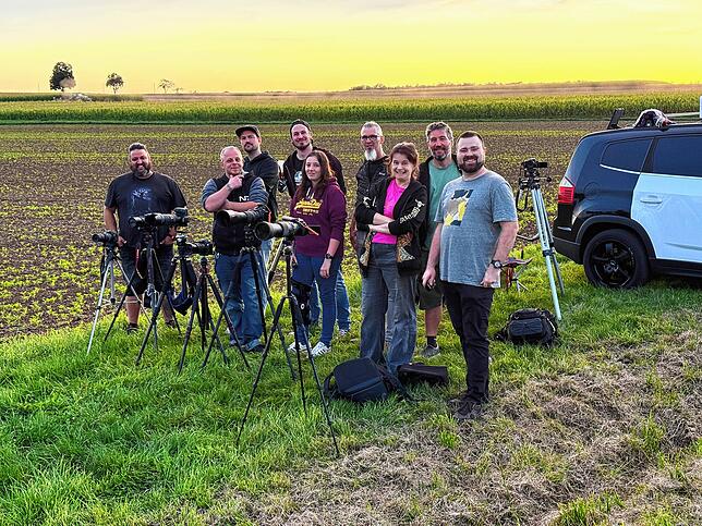 Die neun Mitglieder vom NOX CALEO – Stammtisch Astrofotografie Alb/Schwarzwald/Jura. Sie treffen sich regelmäßig, um astronomische ...