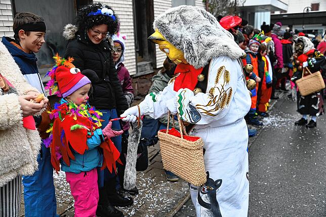 Bild 3: 50+1 Jahre Narrengilde Pfrieme-Stumpe Tennenbronn Kinderumzug