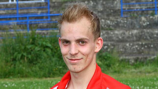 Kurios: Lucas Geng vom FC RW Weilheim musste in Bad Bellingen seine Unterhose ausziehen und unter der Sporthose "unten ohne" weiter ...