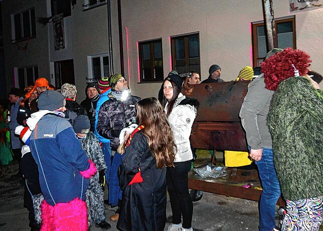 Bild 9: Nachtumzug Unadingen: Hier gibt's die schönsten Bilder