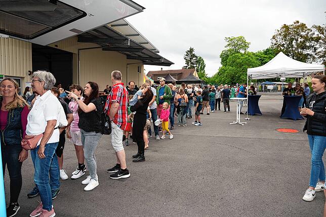 Rund 1500 Besucher kamen beim Tag der offenen Tür zu Höganäs.
