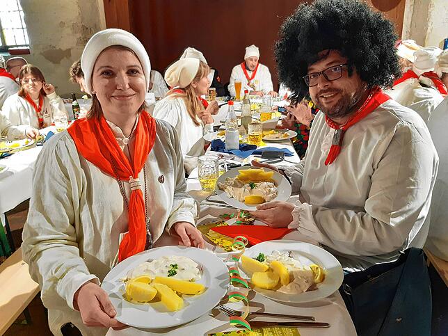 Bild 25: Diese Tradition hat Bestand: Bilder vom Heringsessen in Waldshut