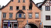 Das denkmalgeschützte Gebäude ist am Montagmorgen stark beschädigt worden.