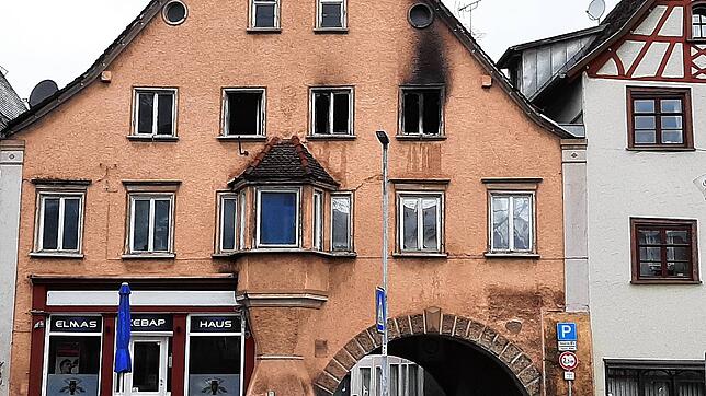 Das denkmalgeschützte Gebäude ist am Montagmorgen stark beschädigt worden.