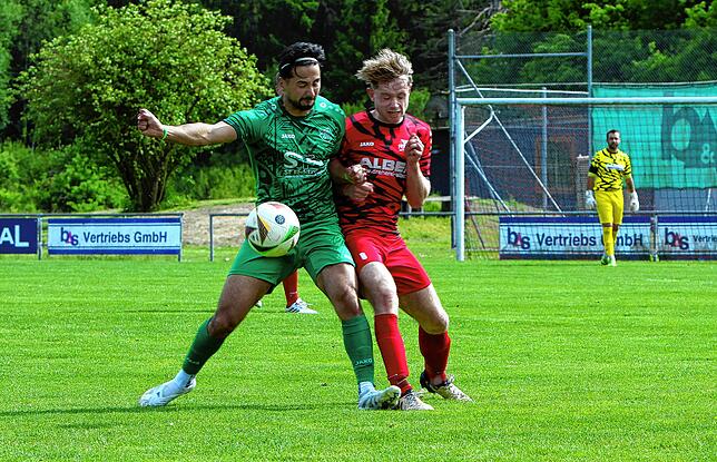 Bild 37: Vier Tore nach der Pause – TSV Aach-Linz besiegt FV Walbertsweiler. Wir waren mit der Kamera dabei!