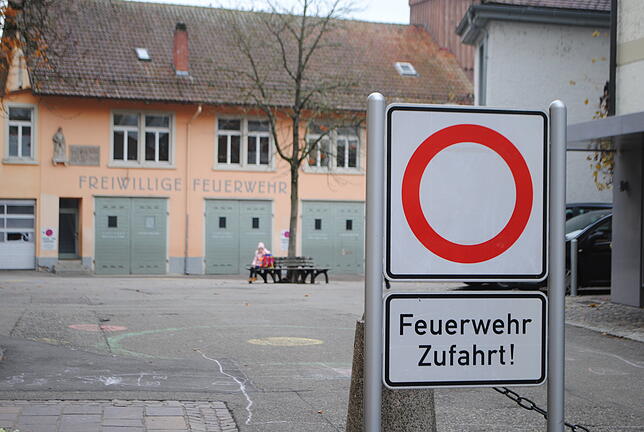 Das alte Gerätehaus am Johannisplatz in Waldshut entspricht nicht den heutigen Anforderungen der Feuerwehr und ist auch wegen der Lage ...