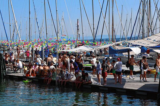 Bild 11: Konstanzer Seenachtfest: Jetzt geht‘s los! Die ersten Besucher sind da