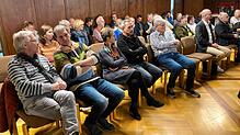 Auf reges Interesse stieß die letzte Ratssitzung des Jahres 2024 in Sipplingen. Neben der Kostenexplosion bei der Sanierung der Turn- ...