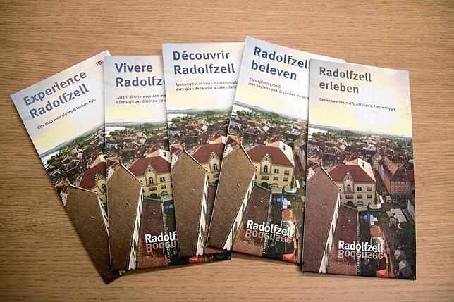 Der Radolfzeller Stadtplan ist jetzt in fünf Sprachen erhältlich.