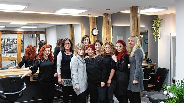 Das Team von Friseur Wilbert freut sich auf Montag. Von links: Aileen Jäger, Dagmar Wilbert-Heitzmann, Jaqueline Schönhardt, Nadine ...