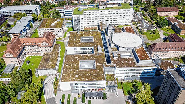(Archivbild) Wie sicher ist der Klinik-Standort Konstanz? Langfristig ist die Idee eines Zentralklinikums weiter aktuell. Wo es stehen ...