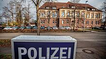 Ein 57-Jähriger soll einen 47-Jährigen in Pfullendorf mit dem Messer in die Brust gestochen haben. Der Tatverdächtige, der seither in ...
