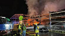 Großbrand bei Autoverwertung in der Kreuzmatt am 15. November 2023.