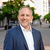 Friedrichshafens Oberbürgermeister Simon Blümcke fordert mit 14 anderen Oberbürgermeistern deutscher Autostädte von der EU-Kommission ...