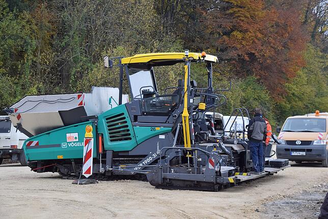Bild 6: Fotos von der Straßenbaustelle zwischen B313 und Wahlwies aus: Alles nimmt langsam wieder Form an