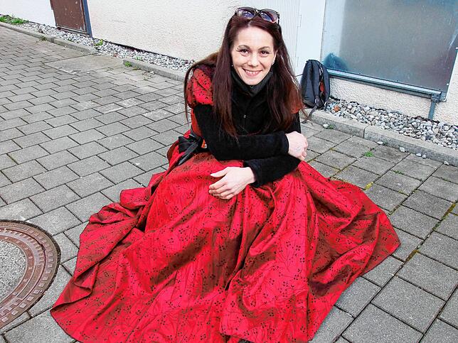 Bild 26: Buntes Treiben beim Mini-Kinderball der Froschenzunft