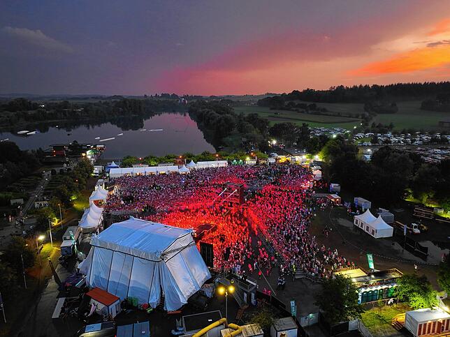 Das Festivalgelände beim Gabalier-Konzert aus der Vogelperspektive.