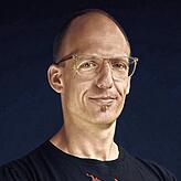 Jörg Scheller, 42, ist Professor für Kunstgeschichte an der Zürcher Hochschule der Künste. Im Claudius Verlag ist jetzt sein Buch ...