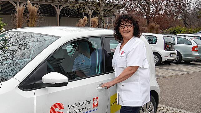 Irmgard Zimmermann arbeitet als Pflegerin bei der Sozialstation Bodensee. Arbeit gibt es genug, die Nachfrage nach ambulanter Versorgung ...